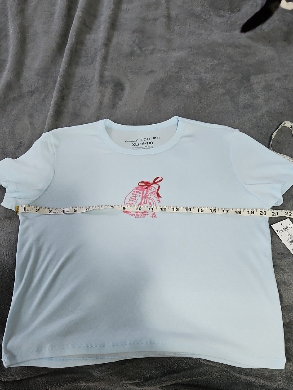 NWT Graphic Tee - Picture 4 of 10